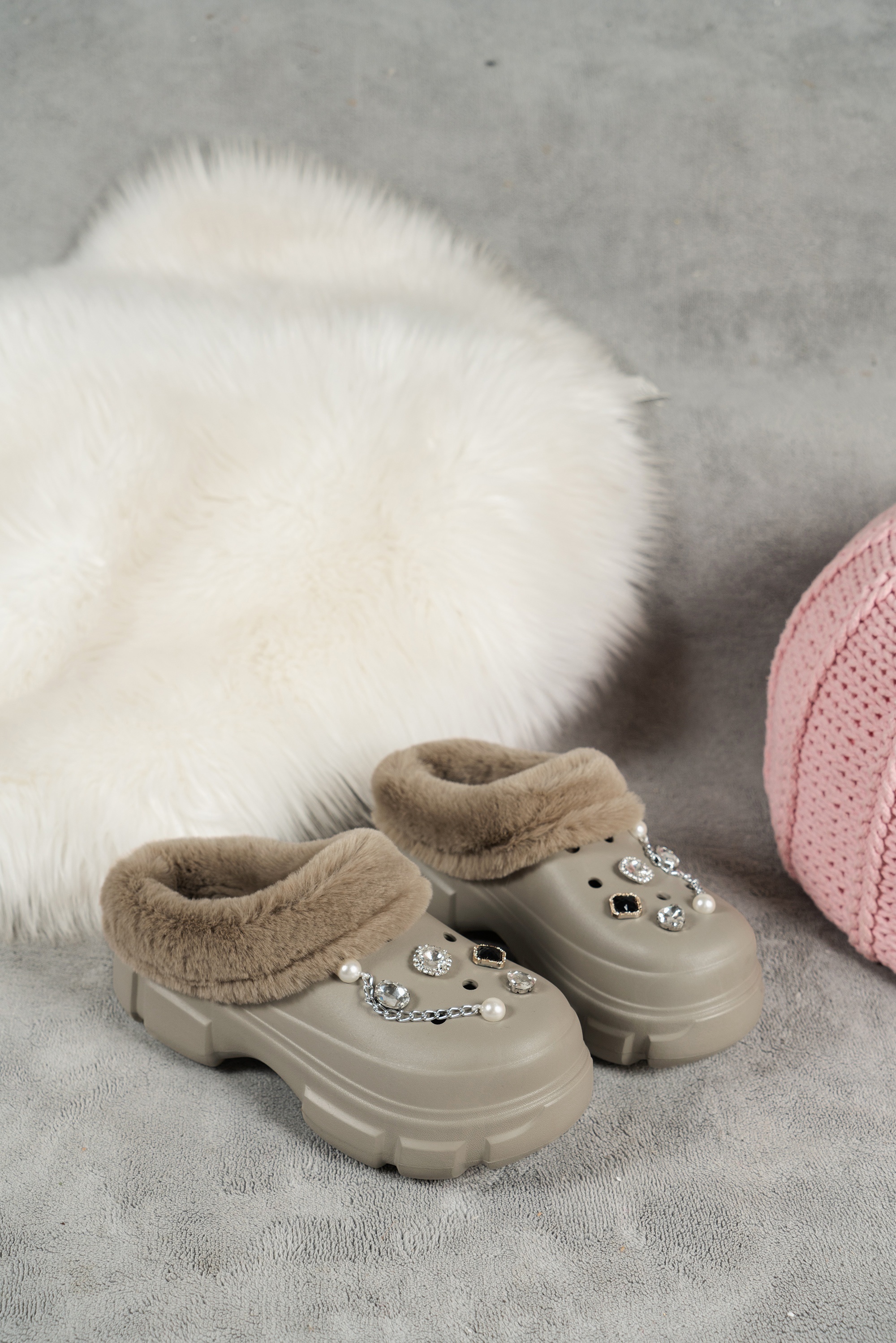 womens rhinestone chaine decor clogs closed toe soft sole platform warm lined shoes winter non slip plush shoes details 20